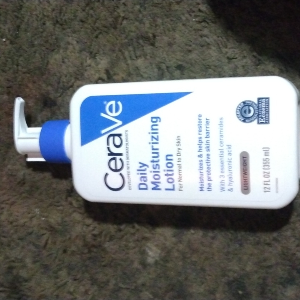 12oz CeraVe Daily Moisturizing Lotion